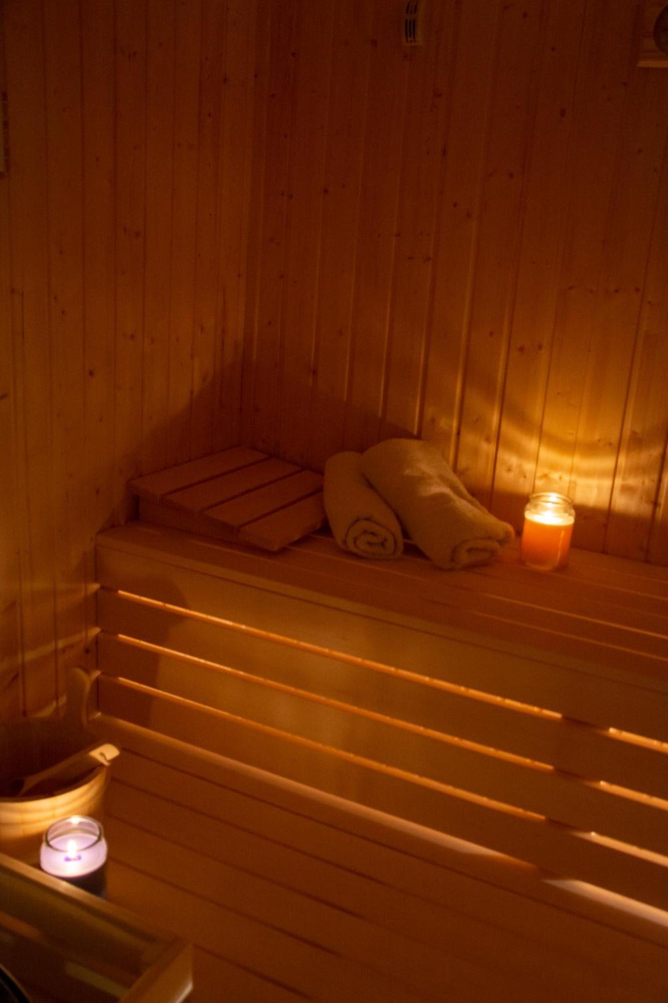 Checz Goscinna- Pokoje,Sauna,Jacuzzi, Sala Konferencyjna Grzybno Esterno foto