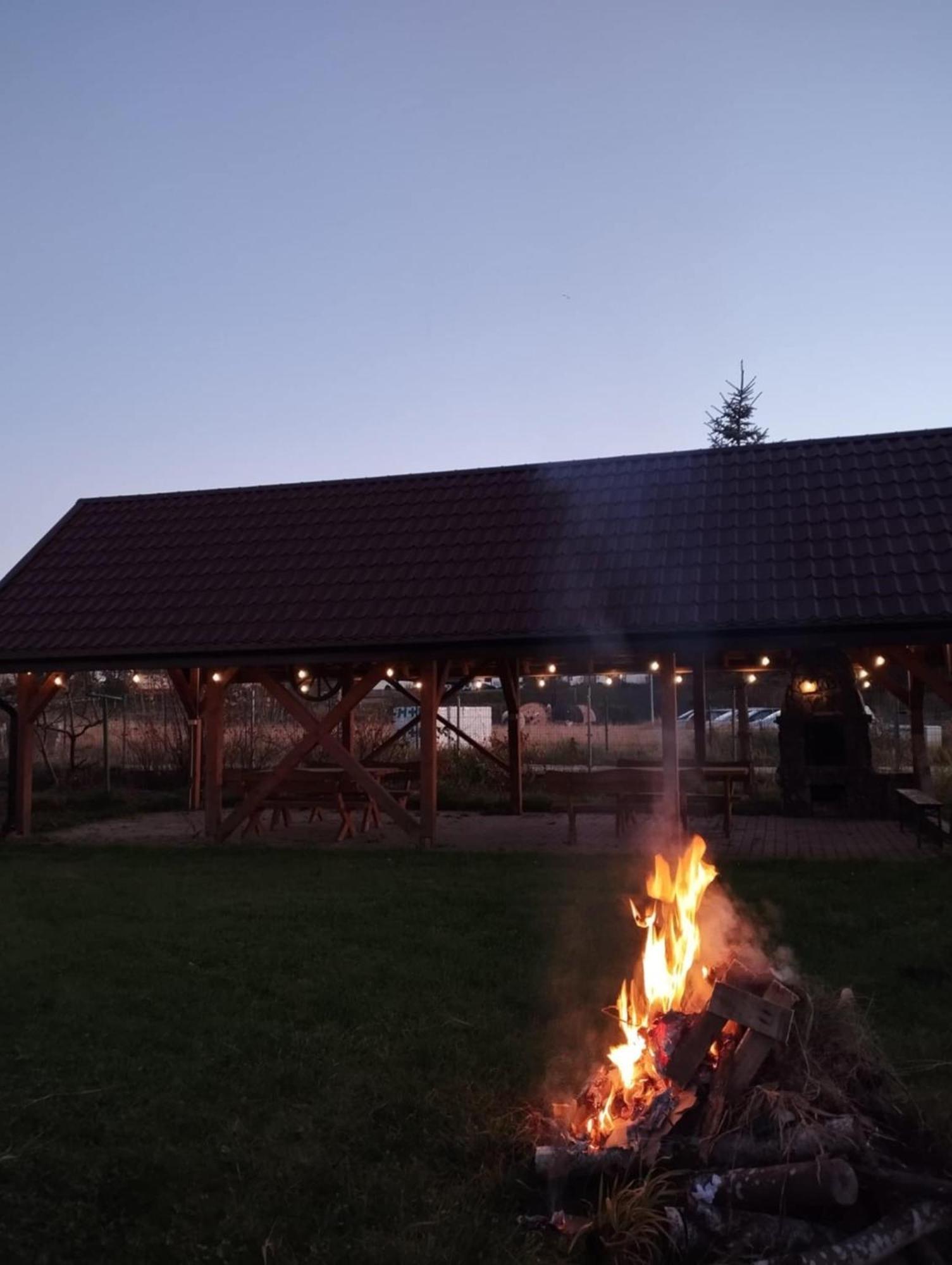 Checz Goscinna- Pokoje,Sauna,Jacuzzi, Sala Konferencyjna Grzybno Esterno foto