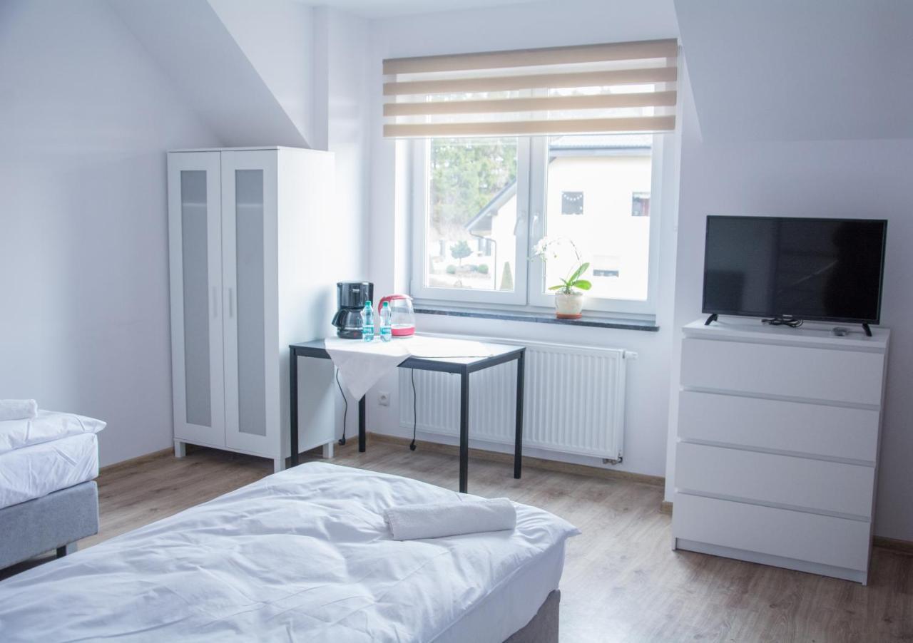 Checz Goscinna- Pokoje,Sauna,Jacuzzi, Sala Konferencyjna Grzybno Esterno foto
